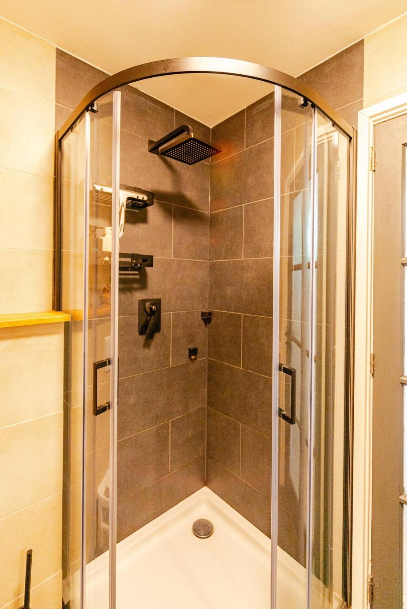 Tiny House - Fietsverhuur, Eigen Keuken En Badkamer * Nijmegen