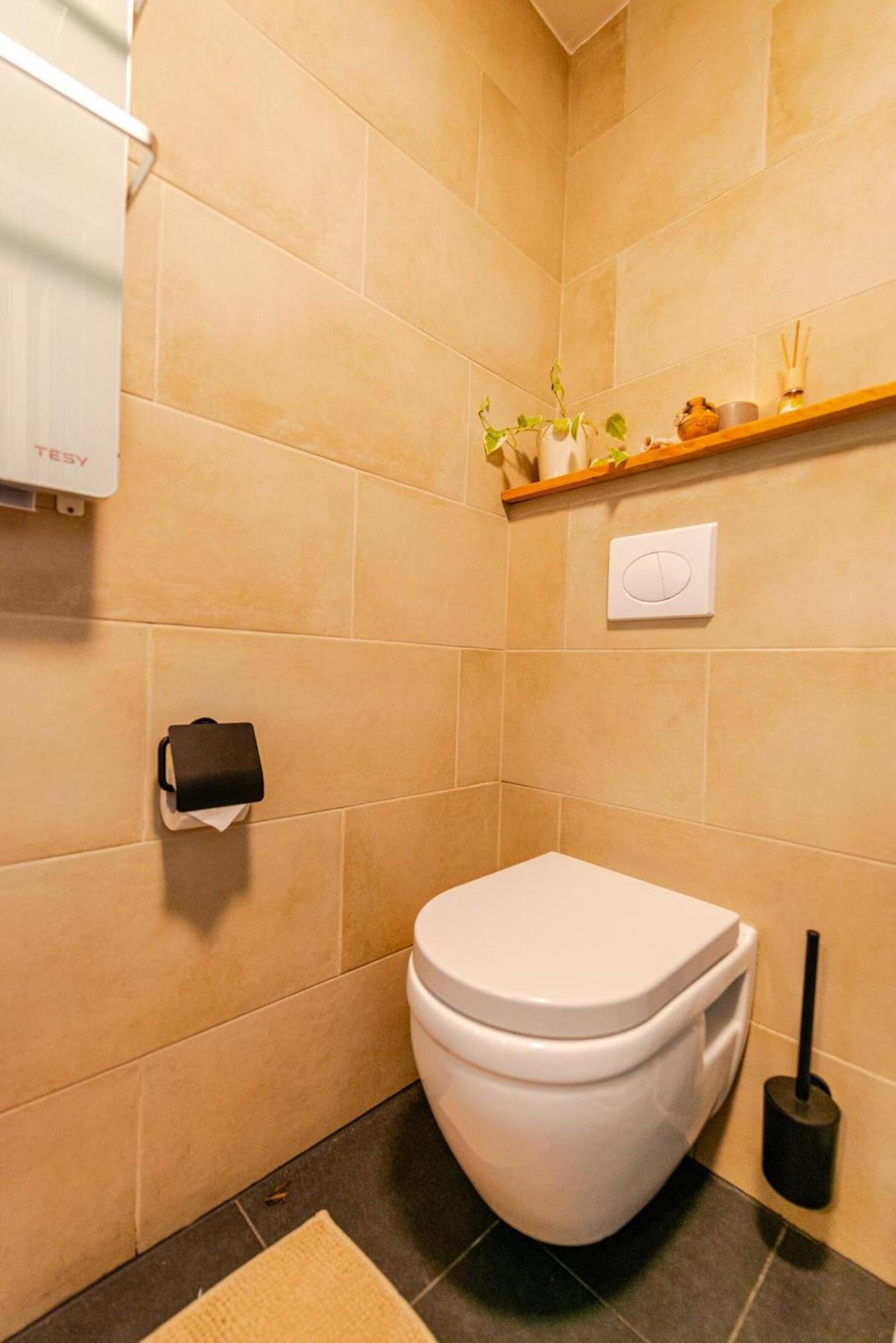 Apartment Tiny House - Fietsverhuur, Eigen Keuken En Badkamer *